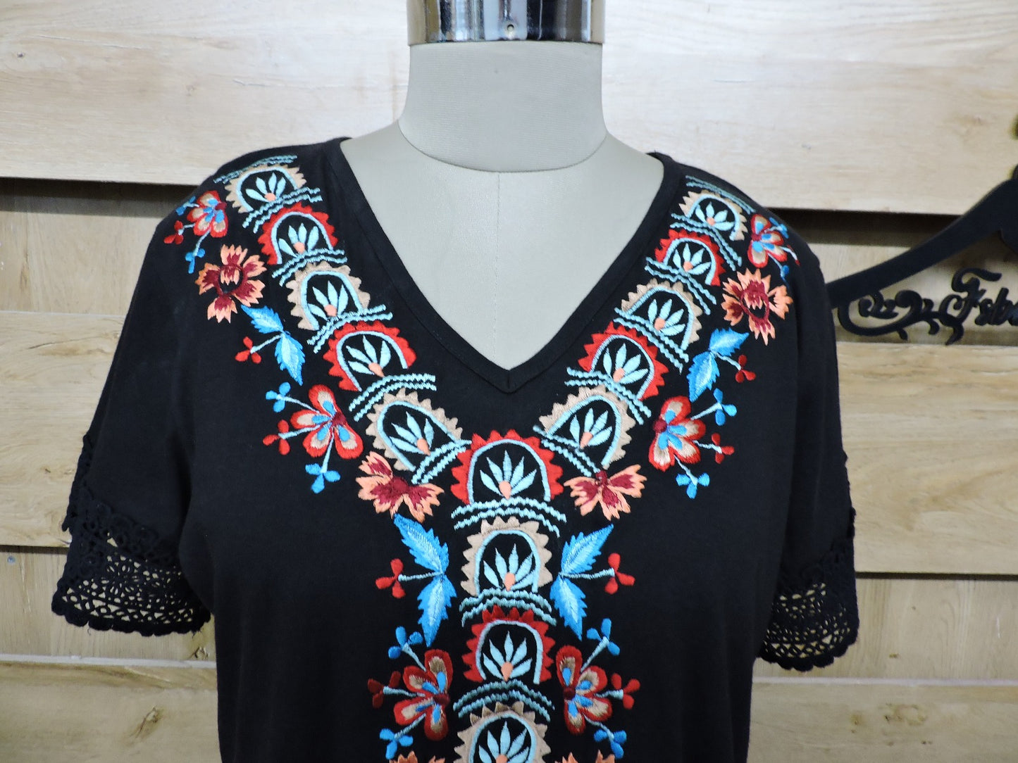 I GOTTA FEELING KNIT TOP