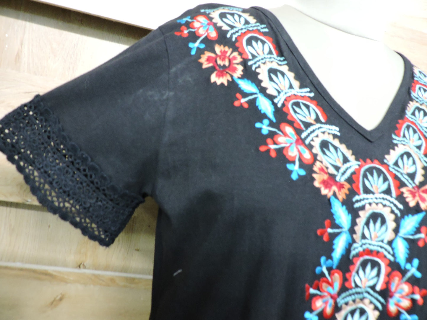 I GOTTA FEELING KNIT TOP