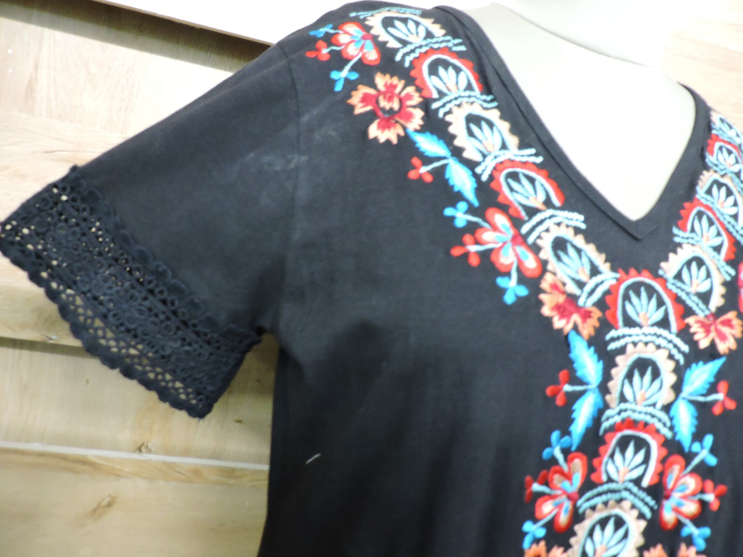 I GOTTA FEELING KNIT TOP