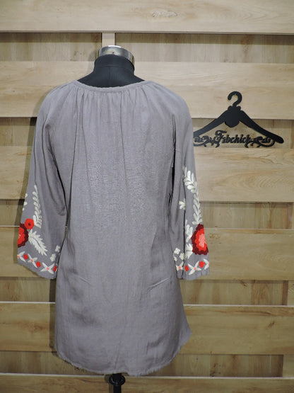 WISH YOU THE BEST FLORAL EMBROIDERY TUNIC