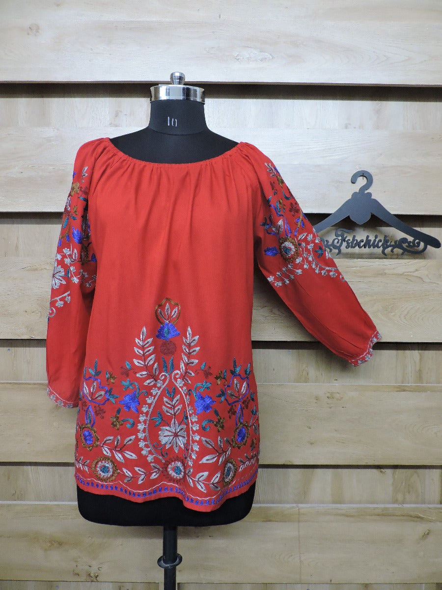 GREAT FINDS EMBROIDERED TOP