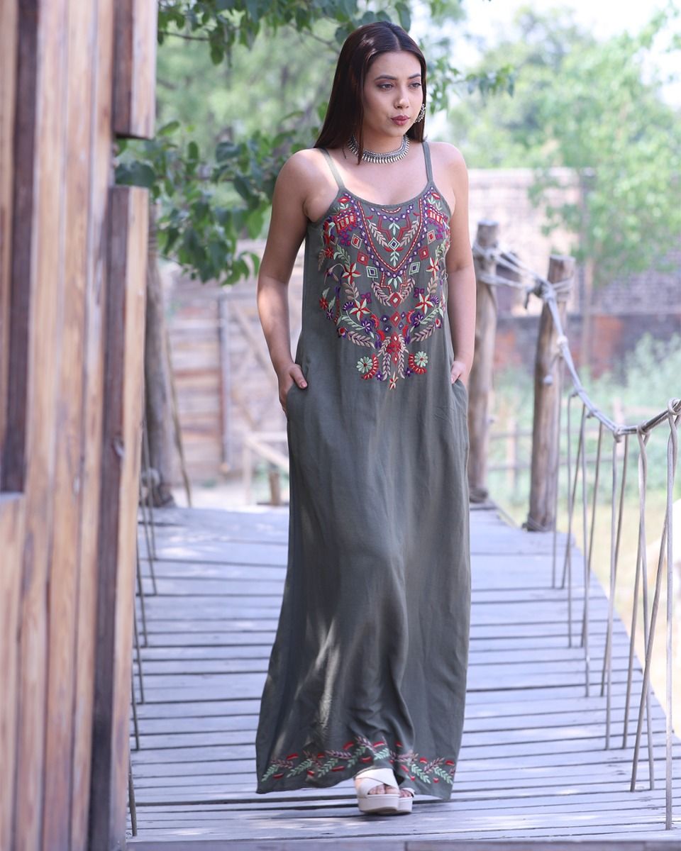 ALEXIS EMBROIDERED MAXI DRESS 