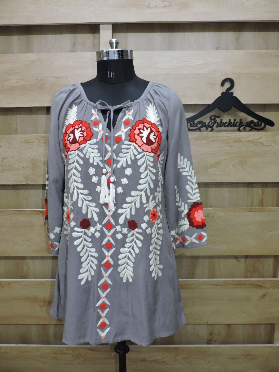 WISH YOU THE BEST FLORAL EMBROIDERY TUNIC